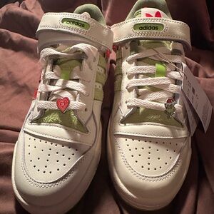 Adidas Grinch Men Size 7 shoes.